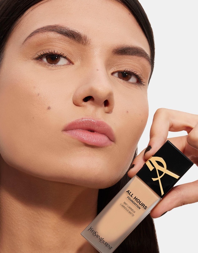 Yves Saint Laurent - All Hours Liquid Foundation