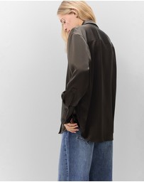 UNISON - Satin Oversized Shirt
