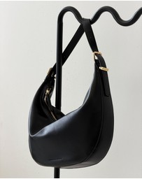 Morgan & Taylor - Sawyer Shoulder Handbag in Black