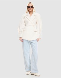Lioness - Heart Shaped Coat - ICONIC EXCLUSIVE