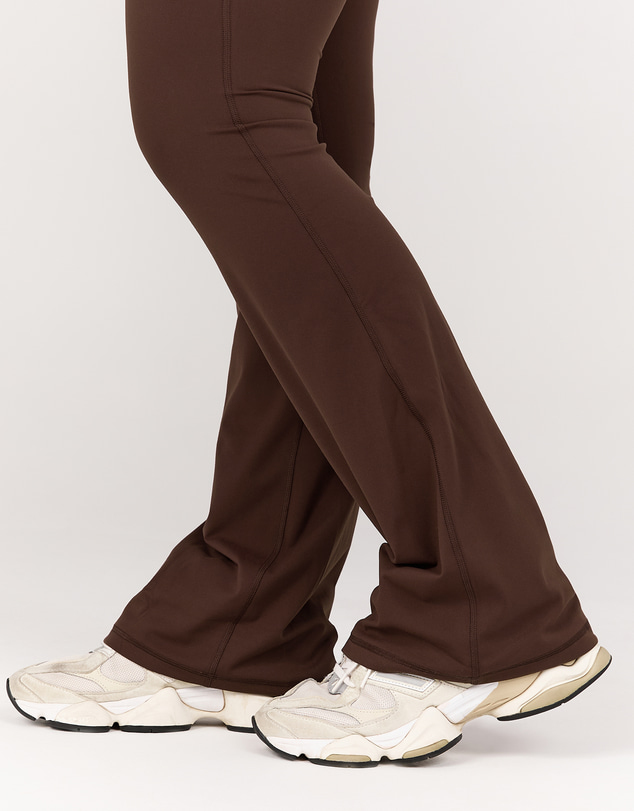 Muscle Republic - Luxe Bella Tall Flares
