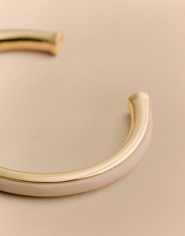 Trenery - Lutra Cuff in Tahini