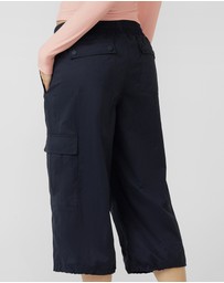 Lorna Jane - Go-To Cropped Cargo Pants