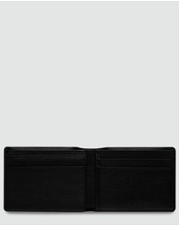 Status Anxiety - Jonah Wallet