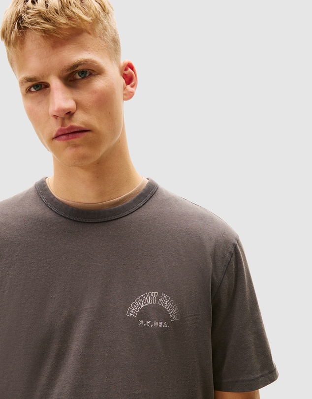 Tommy Jeans - 90s Western Back Logo T-Shirt