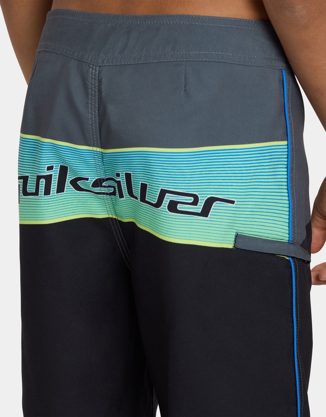 Quiksilver - Boys 8 to 16 Everyday Billboard 17