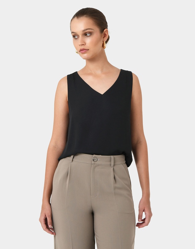 Forcast - Blair V-Neck Crop Top