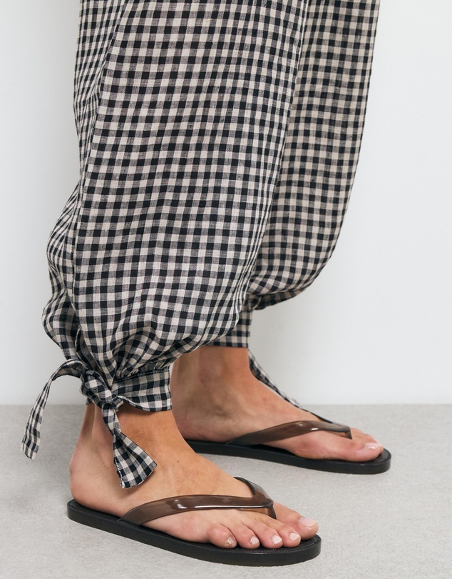 AERE - Gingham Linen Balloon Pants