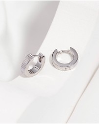 Wanderlust + Co - Ribbed Bar Silver 8mm Baby Huggie Earrings