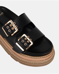 Novo - Samaira Slides