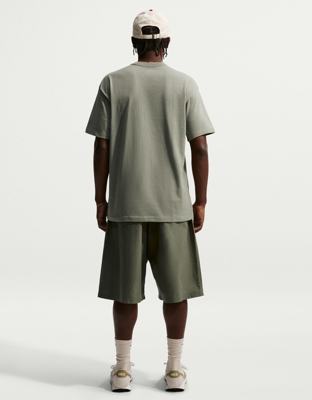 Nike - Sportswear Premium Essentials T-Shirt