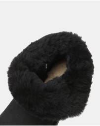 EVERAU - Australian Shepherd Ugg Mini Button Sheepskin Upper UGG Boots