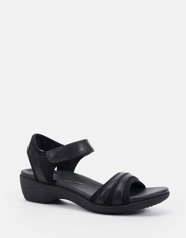 Clarks - Agnes Black
