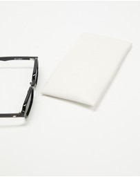 Le Specs - Pilferer