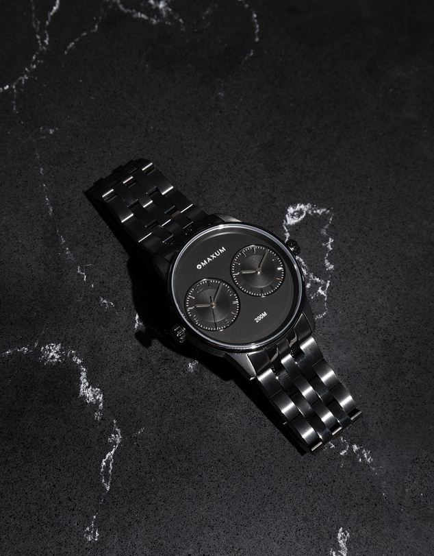 Maxum - Maxum x Taylor Steele - Black Dial, Black Case & Black Bracelet