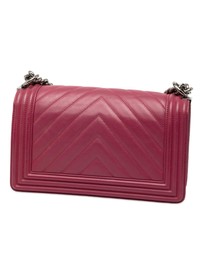 Pre-Loved by Azura Reborn - Pre-Loved Old Medium Chevron Lambskin Boy Flap