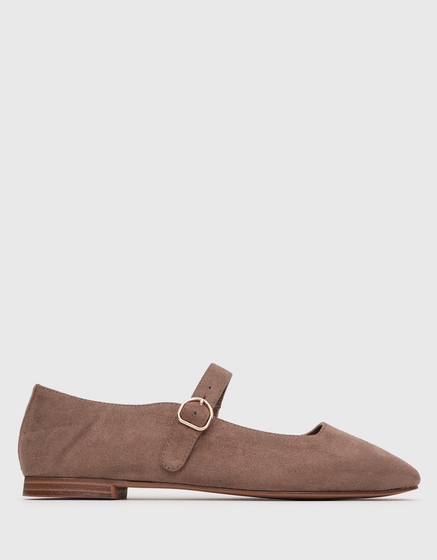 Betts - Mystique Mary Jane Flats