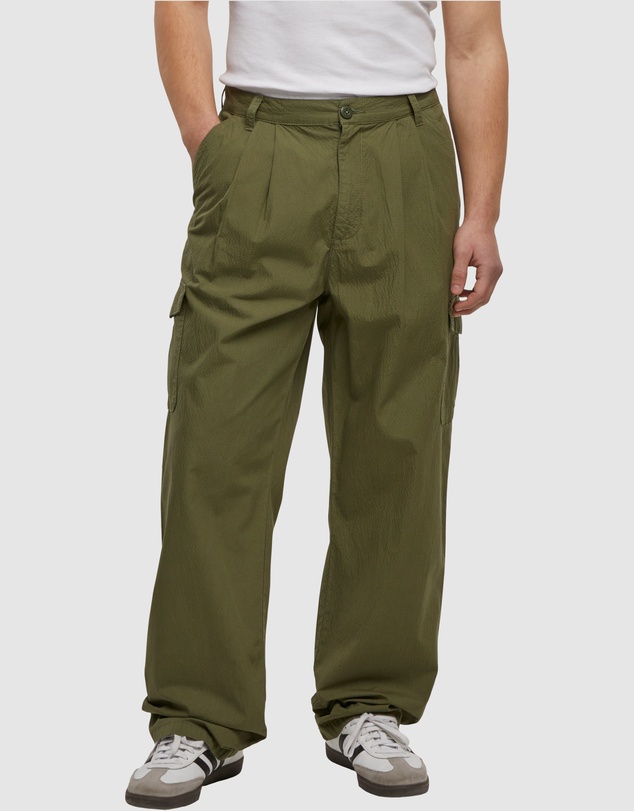 Urban Classics - Wide Pleated Cargo Pants - Light Olive