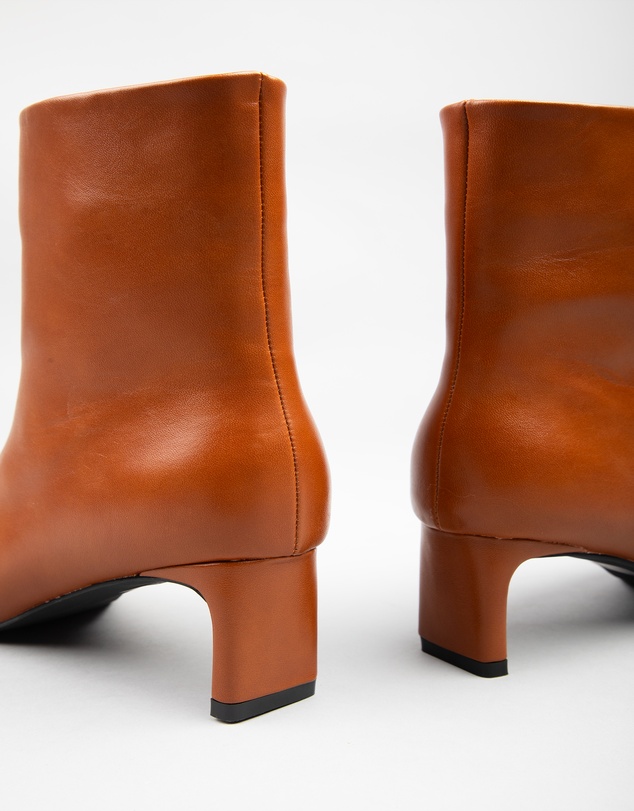 RAID - Penelope flat heeled ankle boots in tan