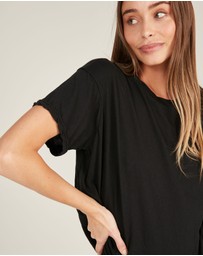 Primness - Luckie Tee