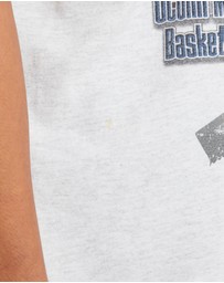 Vintage by The Real Deal - Pre Loved - Vintage NCAA University of Connecticut Huskies Tee