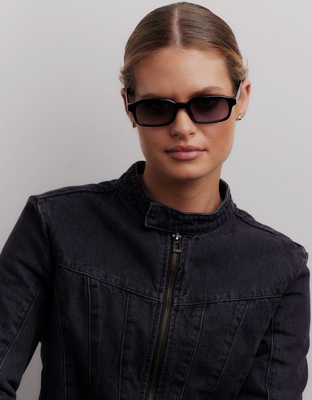 Reality Eyewear - The Buzz