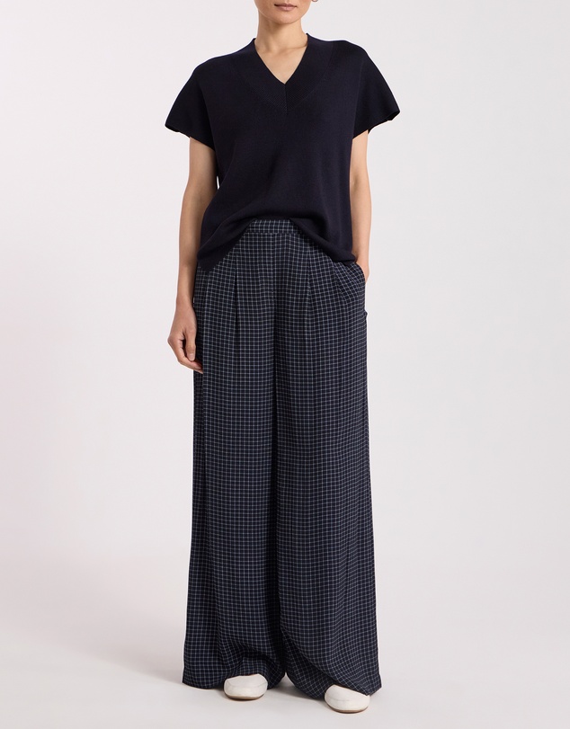 David Lawrence - Laverne Merino Knit Vest