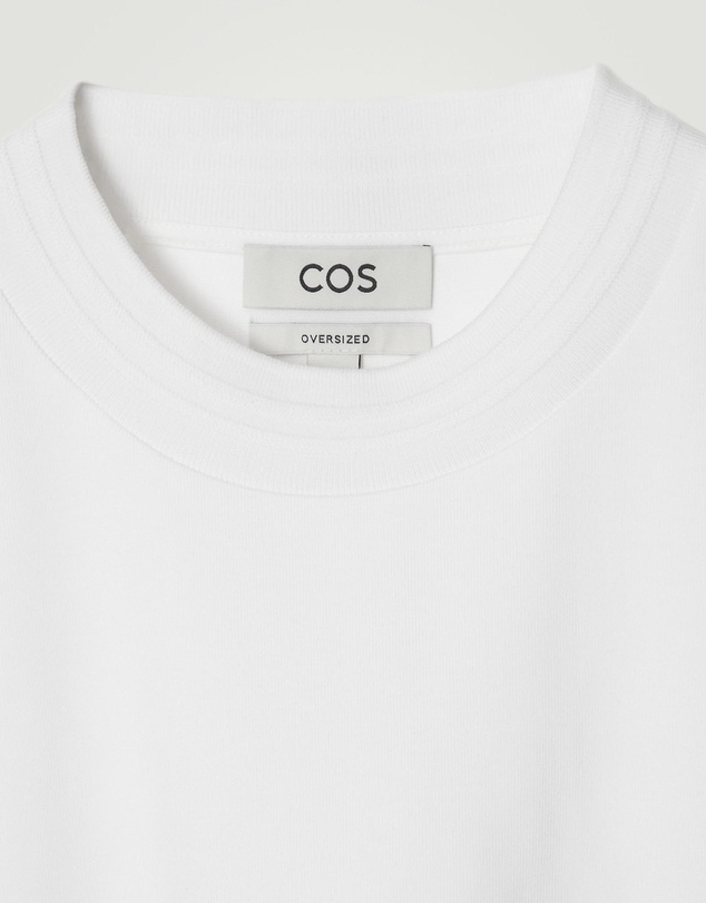 COS - OVERSIZED HEAVYWEIGHT MOCK-NECK T-SHIRT