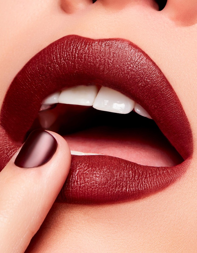 MAC - Powder Kiss Velvet Blur Slim Stick