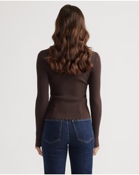 Decjuba - Lana Scallop Button Top