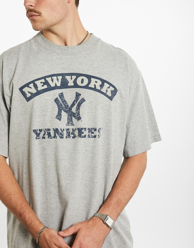 Vintage by The Real Deal - Pre Loved - Vintage MLB New York Yankees Tee