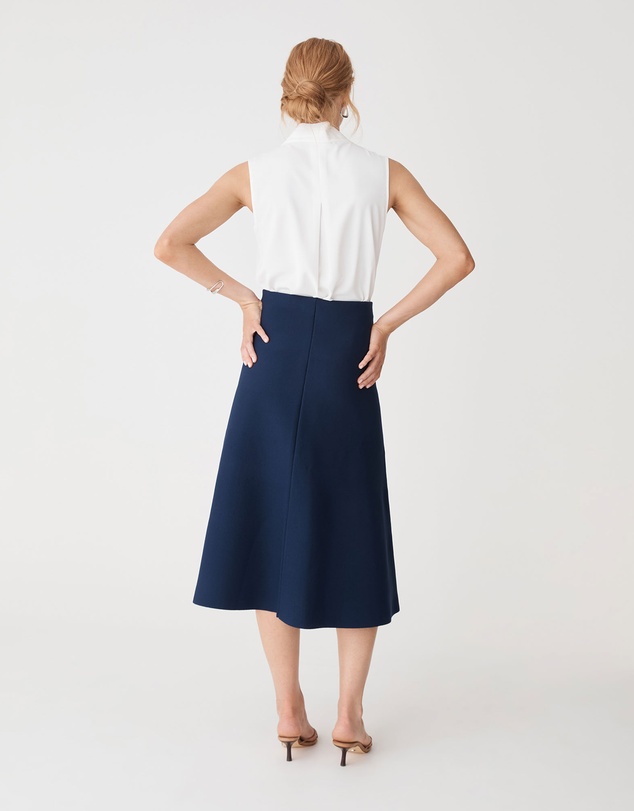 Forcast - Alivia 2 V-Neck Top