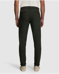 yd. - Energy Hyper Stretch Skinny Chino