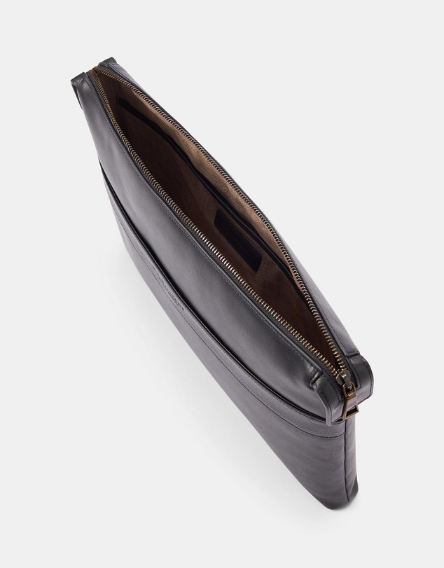 R.M.Williams - Farrier Tech Folio