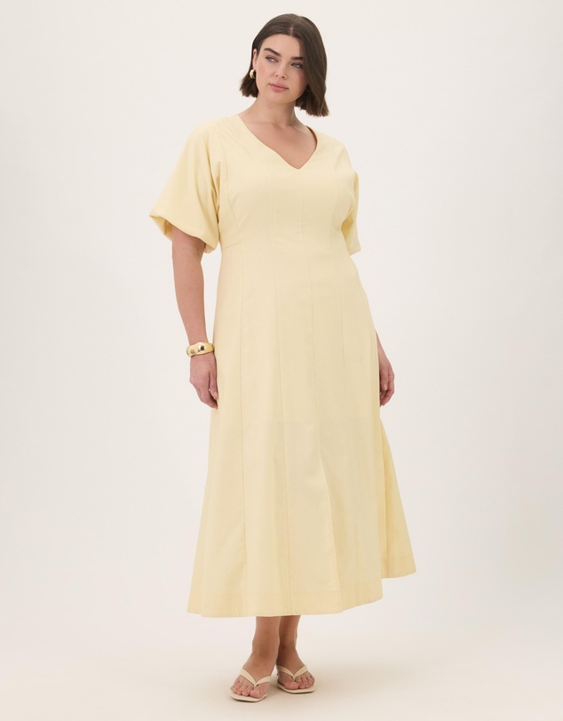 Atmos&Here Curvy - Ivy Short Sleeve Midi Dress in Cotton Linen Blend