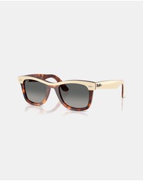 Ray-Ban - Wayfarer