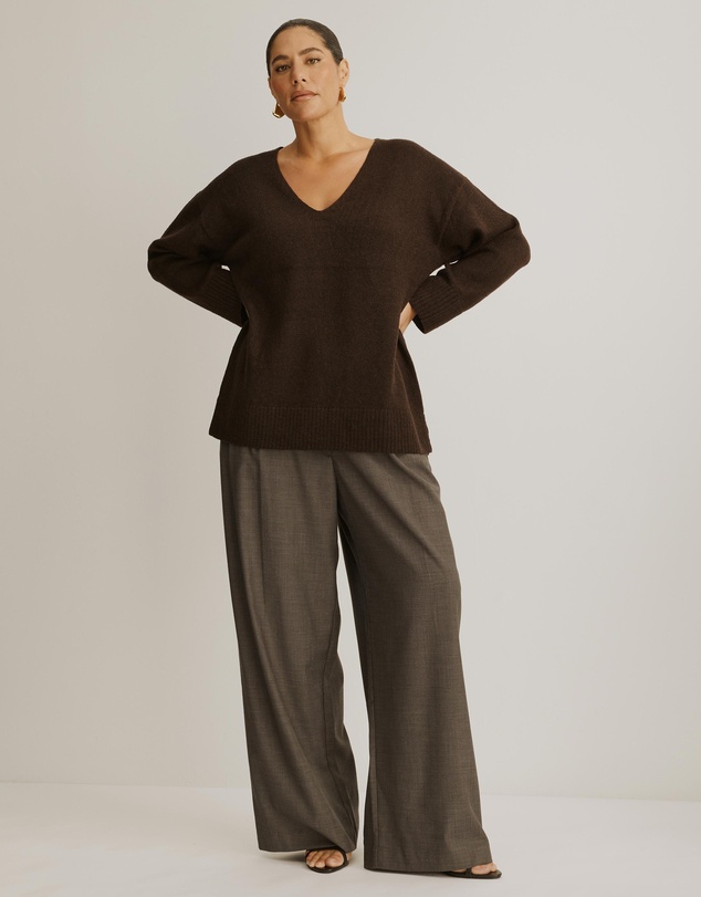 Atmos&Here Curvy - Teo V Neck Knit Jumper