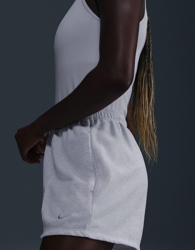 Nike - Sportswear Chill Terry Mid-Rise 4in French Terry Shorts