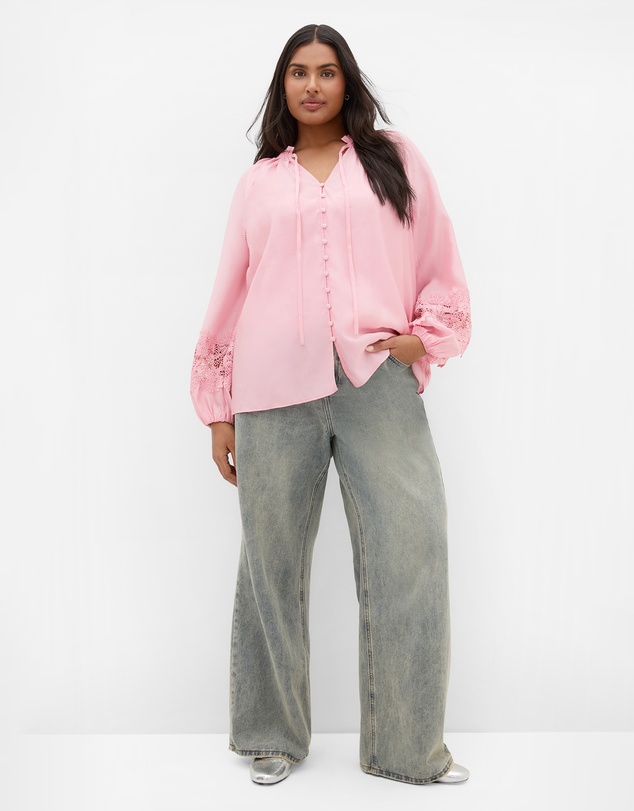 City Chic - Plus size Sofia Lace Trim Detail Shirt - rose quartz
