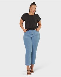Sunday In The City - Fearless Crop Twist Tee