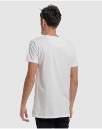 DVNT - Worldwide Tee