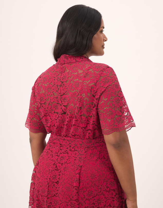 Atmos&Here Curvy - Eden Lace Midi Dress