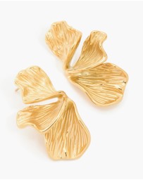 Lovisa - Waterproof Gold Plated Stainless Steel Petal Fan Earrings
