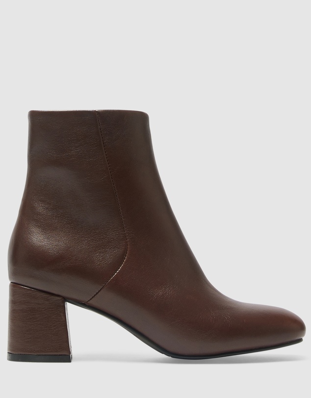 Easy Steps - Dakota