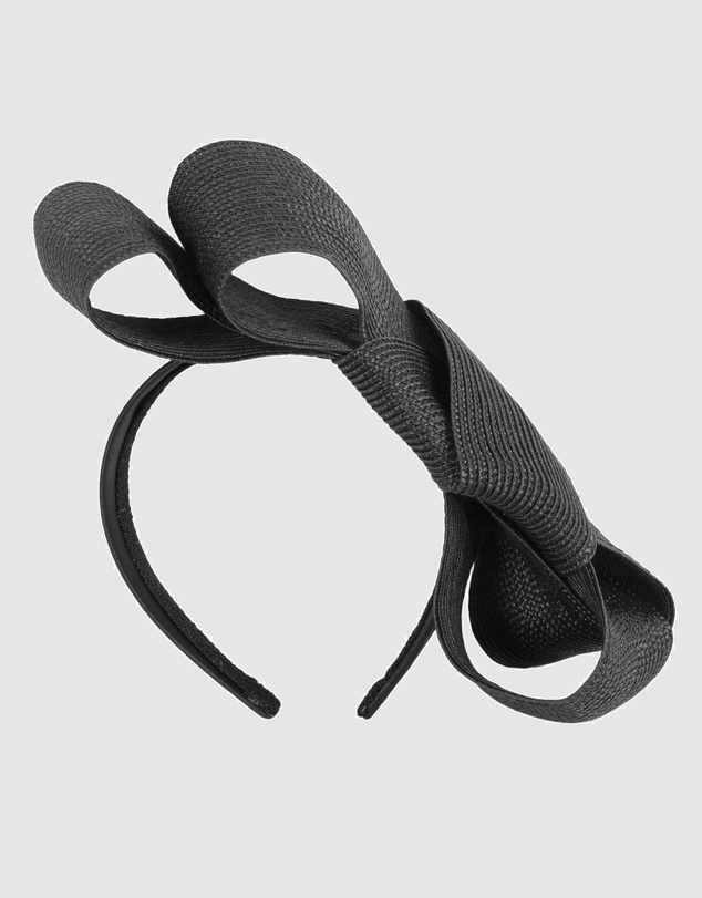 Max Alexander - Black Bow Racing Fascinator