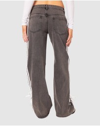 EDIKTED - Washed Low Rise Ribbon Jeans