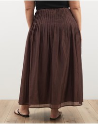 Atmos&Here Curvy - Frankie Pleated Maxi Skirt