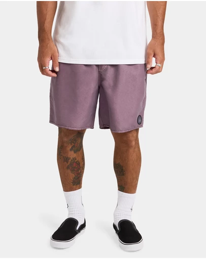 Volcom - Mens Center 17