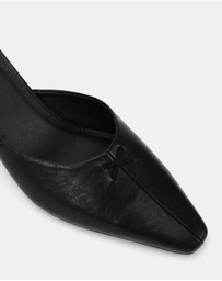Novo - Irvine Heels