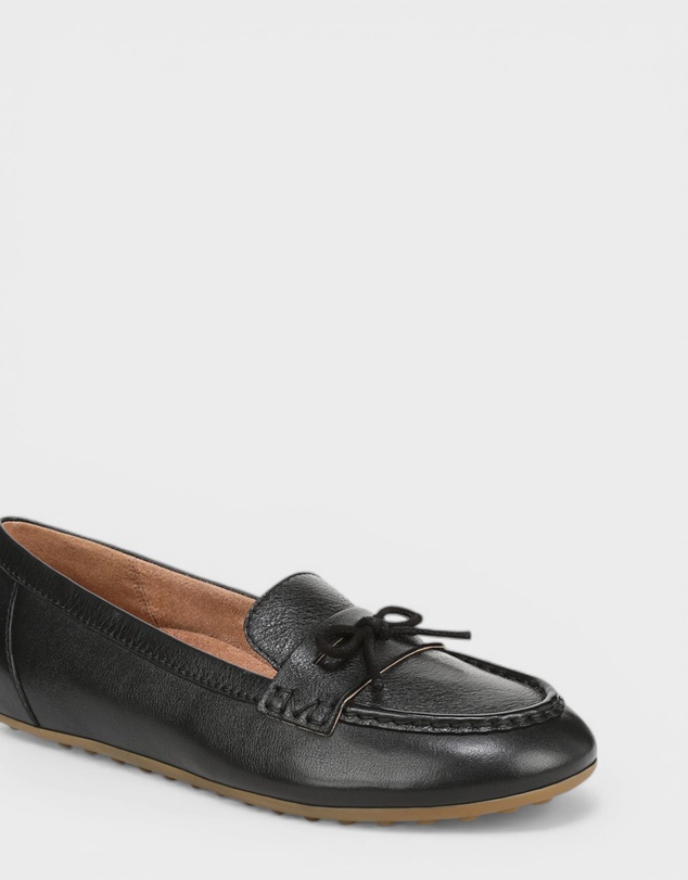 Vionic - Taryn Casual Slip-On Loafer - Black